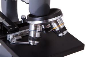 Monokulární mikroskop Levenhuk 7S NG